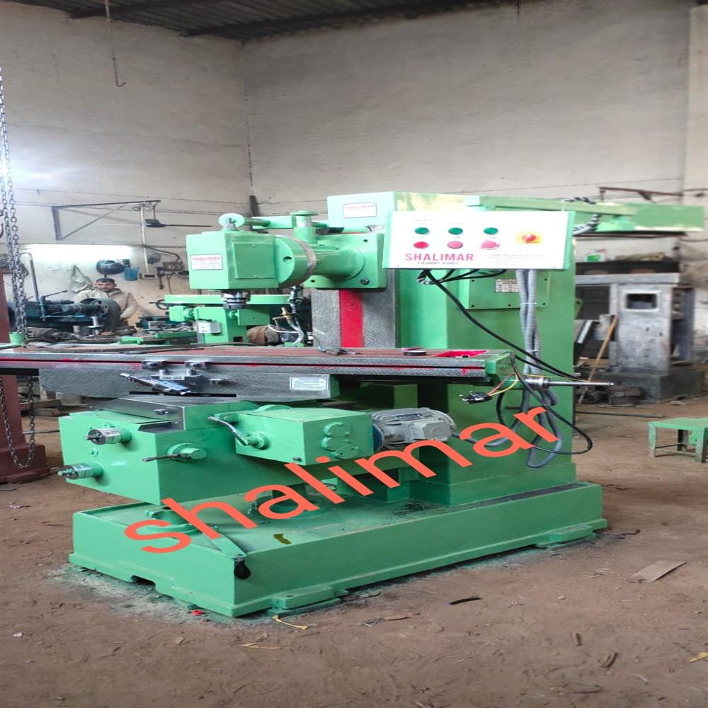 Universal Milling Machine - Automatic Grade: Automatic
