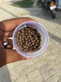 4Mm Floating Fish Feed - Color: Brown