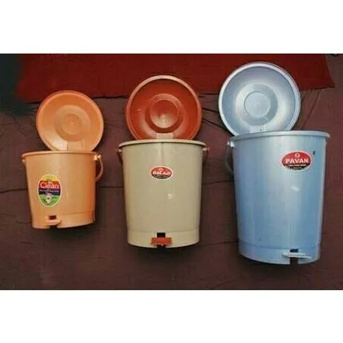 Round Plastic Pedal Bin