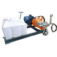 Stainless Steel Triplex Plunger Pump Trolley Drive With Tank
