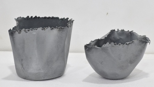 Set of 2 Metal Decorative Items