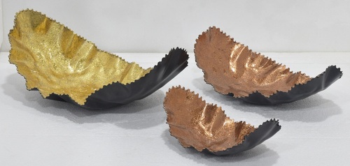 Metal Decorative Leaves Items With Multicolor Finish