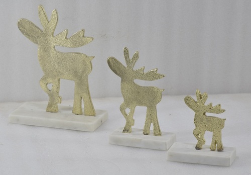 Set of 3 Metal Decorative Items With Marble Base