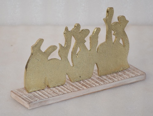 Decorative Metal Items With Gold Finish