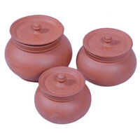 Different Available Clay Cooking Set