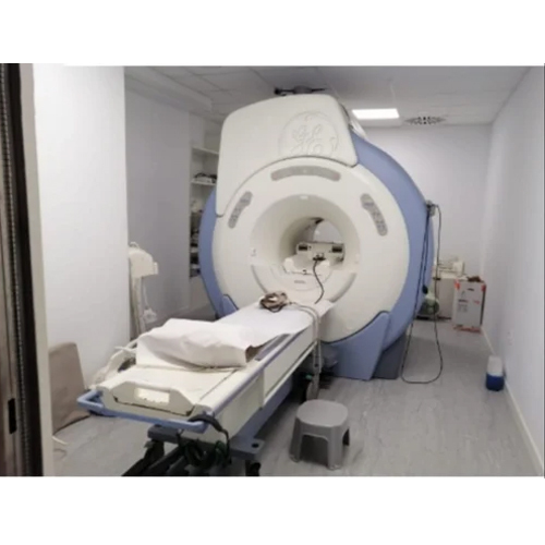 GE MRI Machine