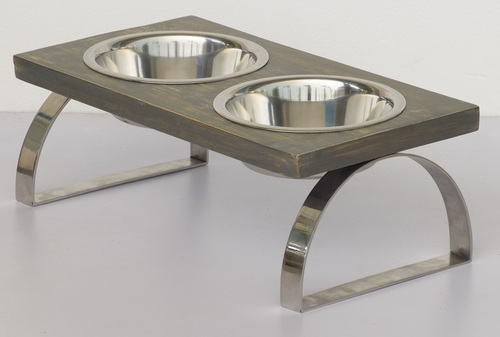 20 Inch Dog Item With Metal Leg