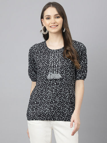 Ladies fancy top