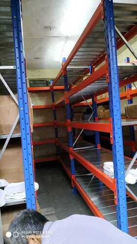 Heavy duty shelving