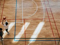 Basketball Court Wooden Flooring - Hardwood, 15 Mm Thickness, Variable Dimensions, Brown Color - Lacquered Finish, Professional Installation, Indoor Use