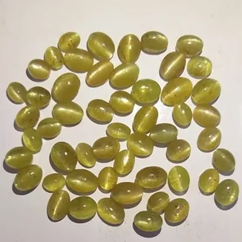 Lehsuniya Cat Eye Gemstone