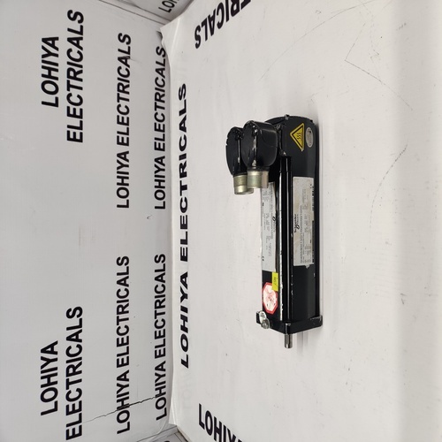 SCHNEIDER SH055/80013/0/1/00/00/00/10/00 SERVO MOTOR