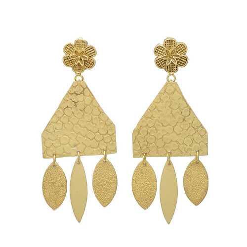 woman stylish drop earring