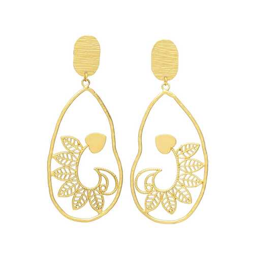 women stylish gold drop earring