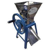 Stainless Steel Manual Shredder Machine - Capacity: Customizable Pcs/Hr