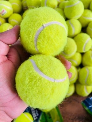 Light Weight Cricket Tennis Ball Age Group: Adults