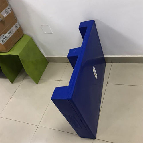 Blue Pallet Make Roto Moulding