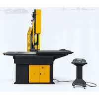 Semi Automatic Bandsaw Machine