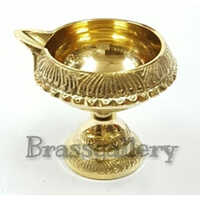 Golden Br. Kuber Deep Stand