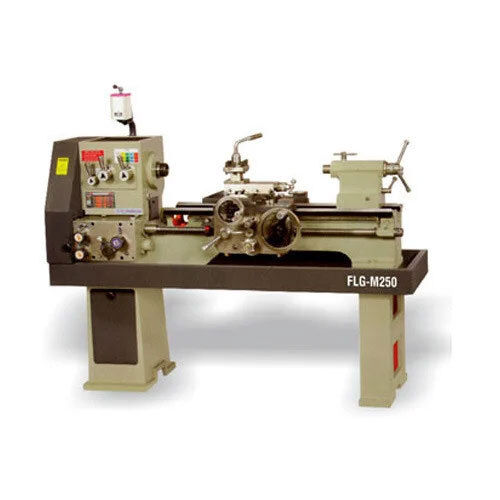 Semi Automatic Light And Medium Duty Lathe Machine