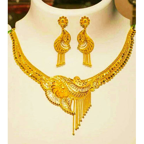 Necklace And Earings Set - Color: Golden