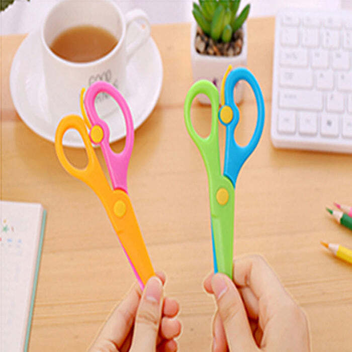 KIDS HANDMADE PLASTIC SAFETY SCISSORS SAFETY SCISSORS