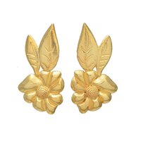 Gold plated flower earring