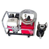 Motorised Hydraulic Compressor Joint Machine - Color: Red And Black