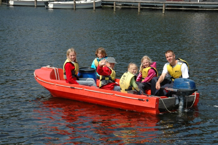 Funyak Secu 12/ PE Rescue boat / 5 to 6 Seater boat / 5 to 6 people boat /5 to 6 Pasenger boat  /Secu 12