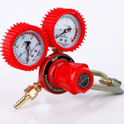 Dissolved Acetylene Double Gauge Regulator - Polymer Composite Material, Compact Size, Random Color, 0-2.5MPA Outlet Pressure, Shock-proof Rubber Cover