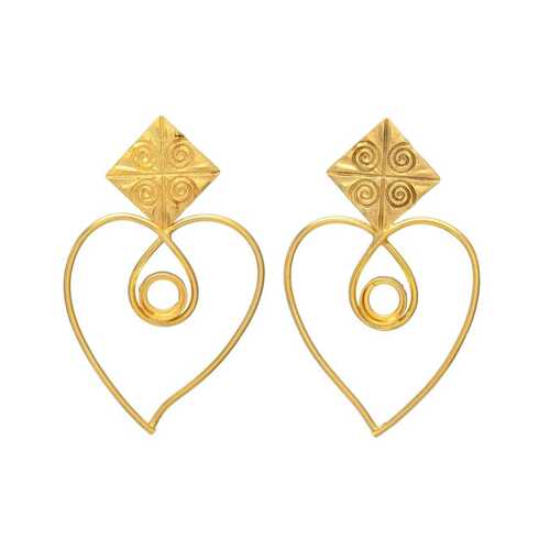 woman golden drop love earring