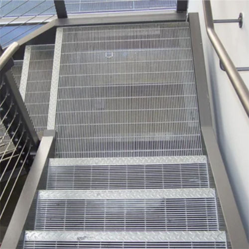 Anti Skid Stair Tread Grating - Application: Industrial