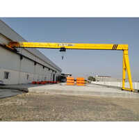 Semi Goliath Crane - Color: Yellow