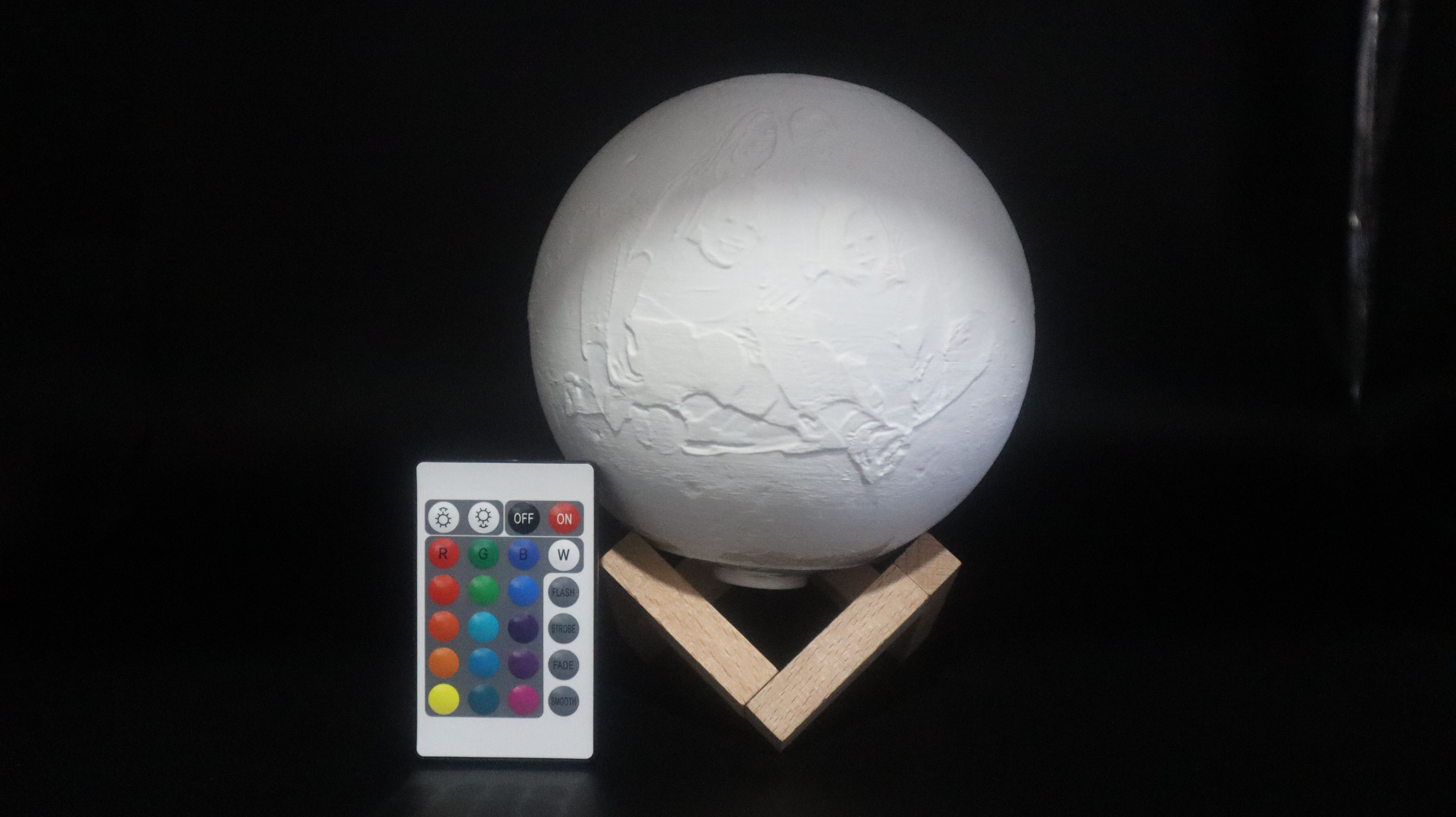 3D Printed Customized Moon Lamp With Stand