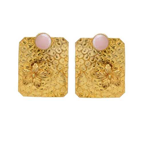 Elegant Golden Earrings with Vibrant Pink Stones