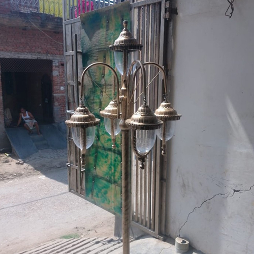 Outdoor Garden Light Poles