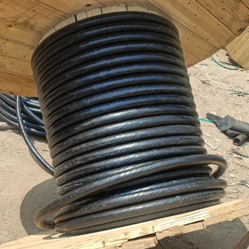 300 Sq Mm x 3.5C Polycab Cable