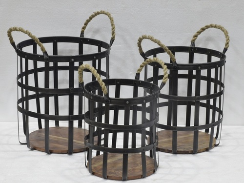 Set of 3 Metal Black Coated Lantern Wooden Base