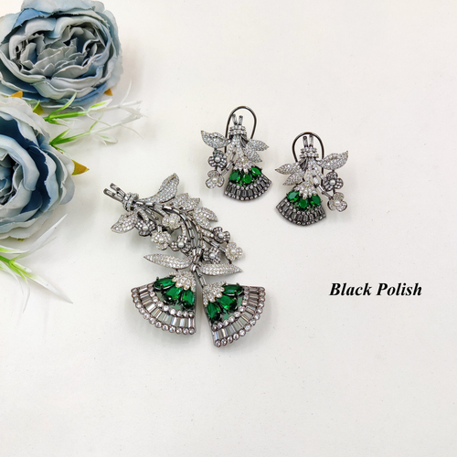 Fashionable American Diamond Locket Set