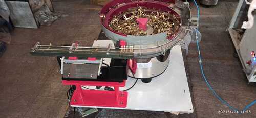 ELECTRICAL TERMINAL VIBRATORY BOWL FEEDER