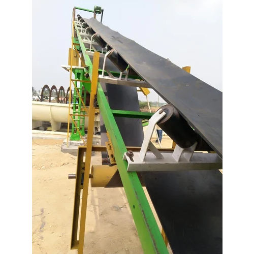 Slinger Conveyor System - Color: Green