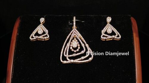 Diamond  Pendant  Set
