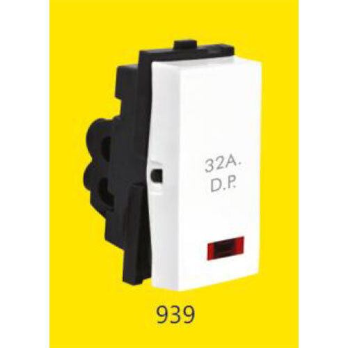 939 - 32A DP Switch