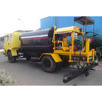 Truck Mounted Bitumen Sprayer - Automatic Grade: Automatic
