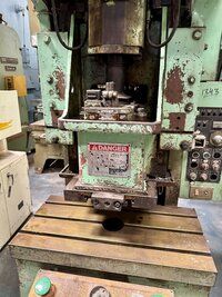 1343 CHINFONG  C Frame Single Crank Press