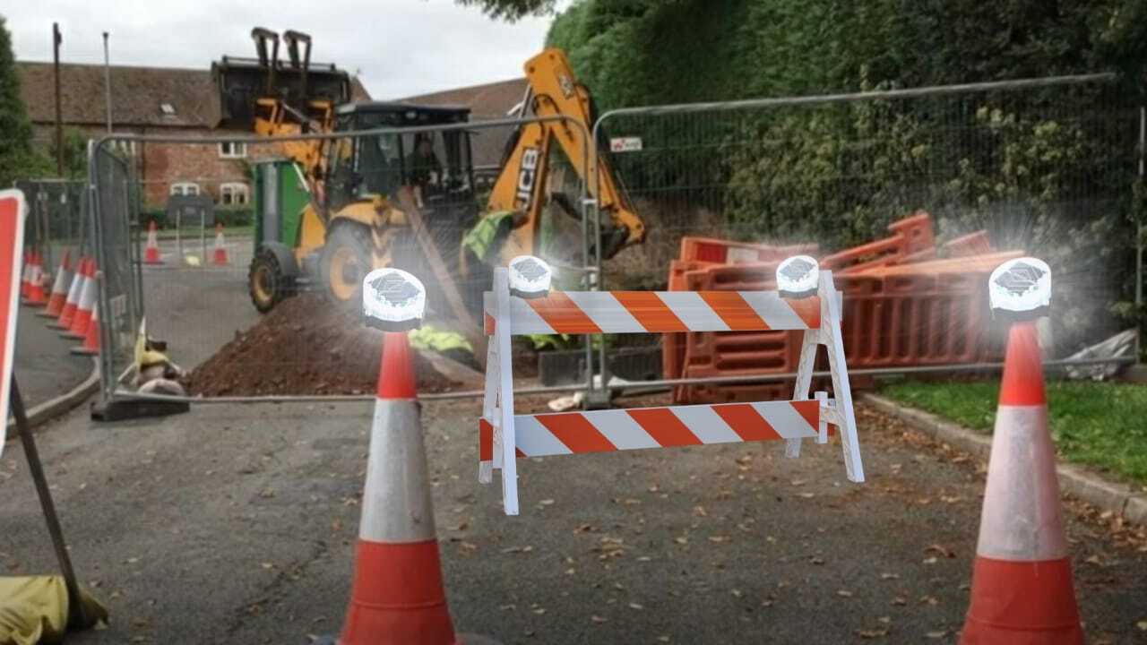 Solar Flair Light For Airport Ground Staff