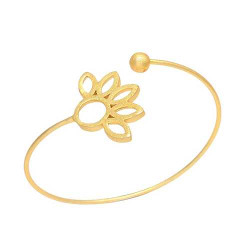 Flower design cuff bracelet