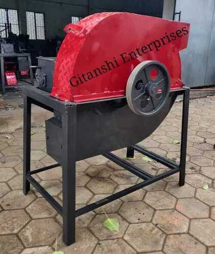 Blower Type Chaff Cutter Reverse Forward Gear Models Machine - Capacity: 300-400 Kg/Hr Kg/Hr