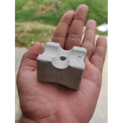 Grey Concrete Cover Blocks - High-Quality Porous Concrete, Hydraulic Pressure Manufacturing, Sleek Grey Color, Controlled Moisture Content