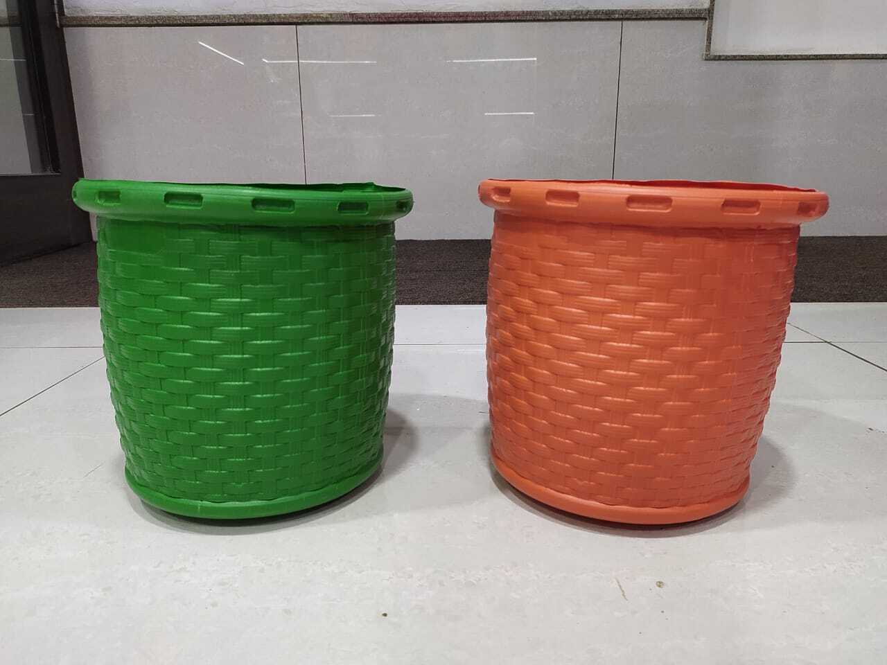 11 Inch Stylish Plastic Planter